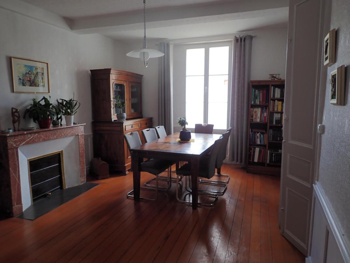 La Miramboise, Chambres Et Table D Hotes Mirambeau  Ngoại thất bức ảnh